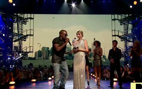 [图]【Taylor Swift】2009年VMA 霉霉被Kanye抢话筒惹众怒