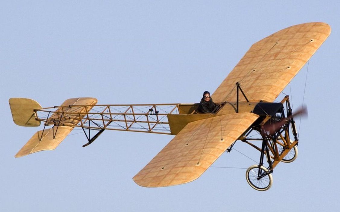 世界最早的飞机图片图片
