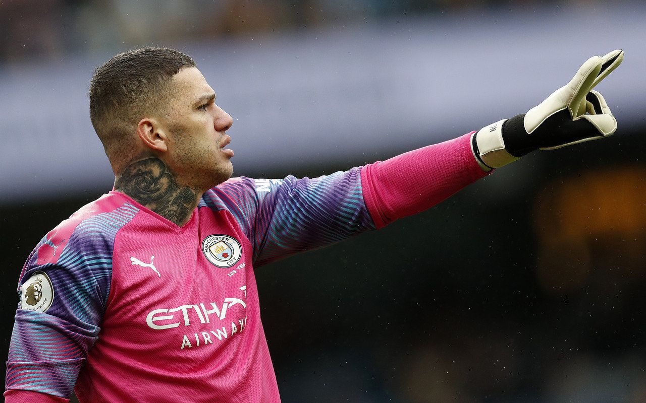 【ederson】19/20赛季英超金手套获得者埃德森_哔哩哔