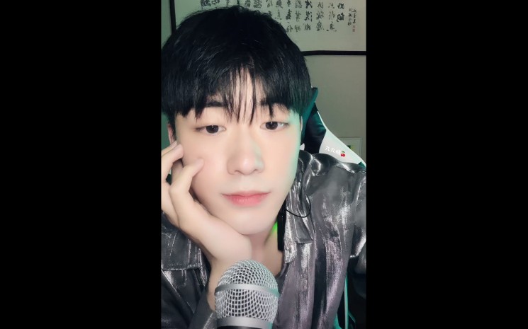 8(2)听小张跟你聊天真的很舒服