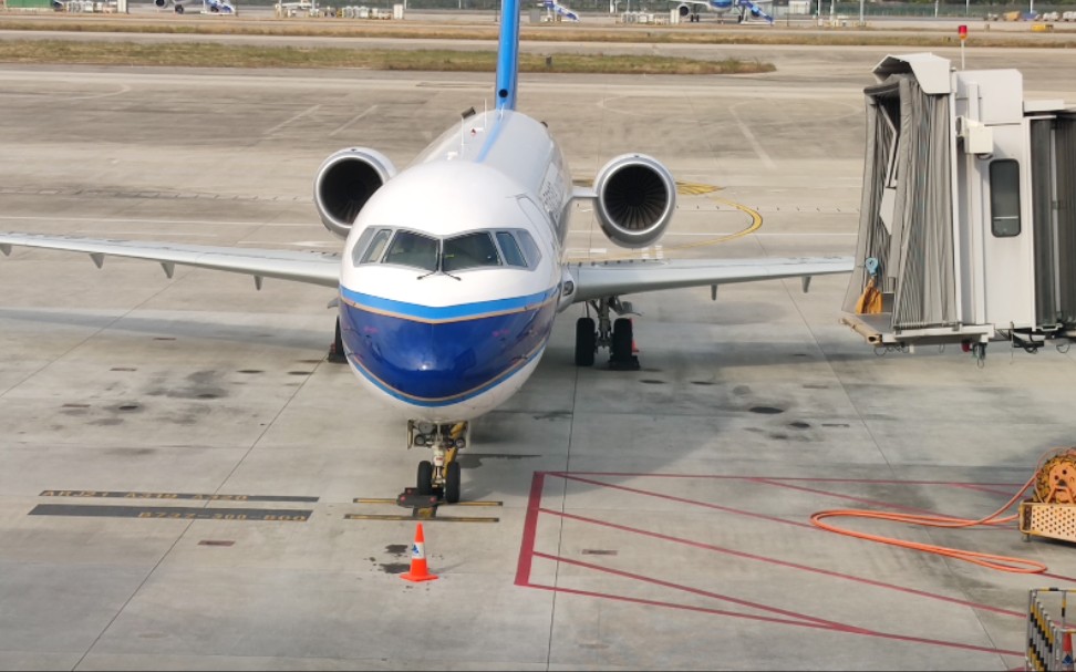 国产支线客机arj21-潮汕机场-zgow-起飞