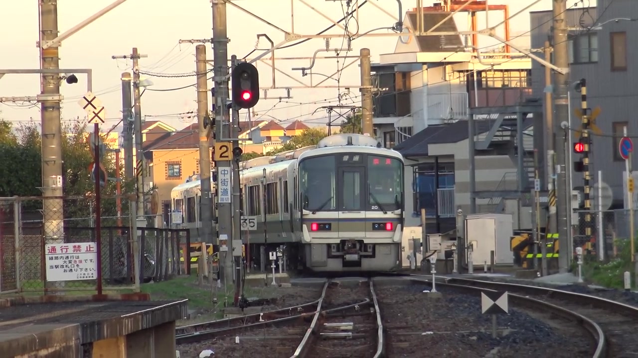 【日本电车】jr桜井線221系4両編成,8両編成(回送)99105系99103系