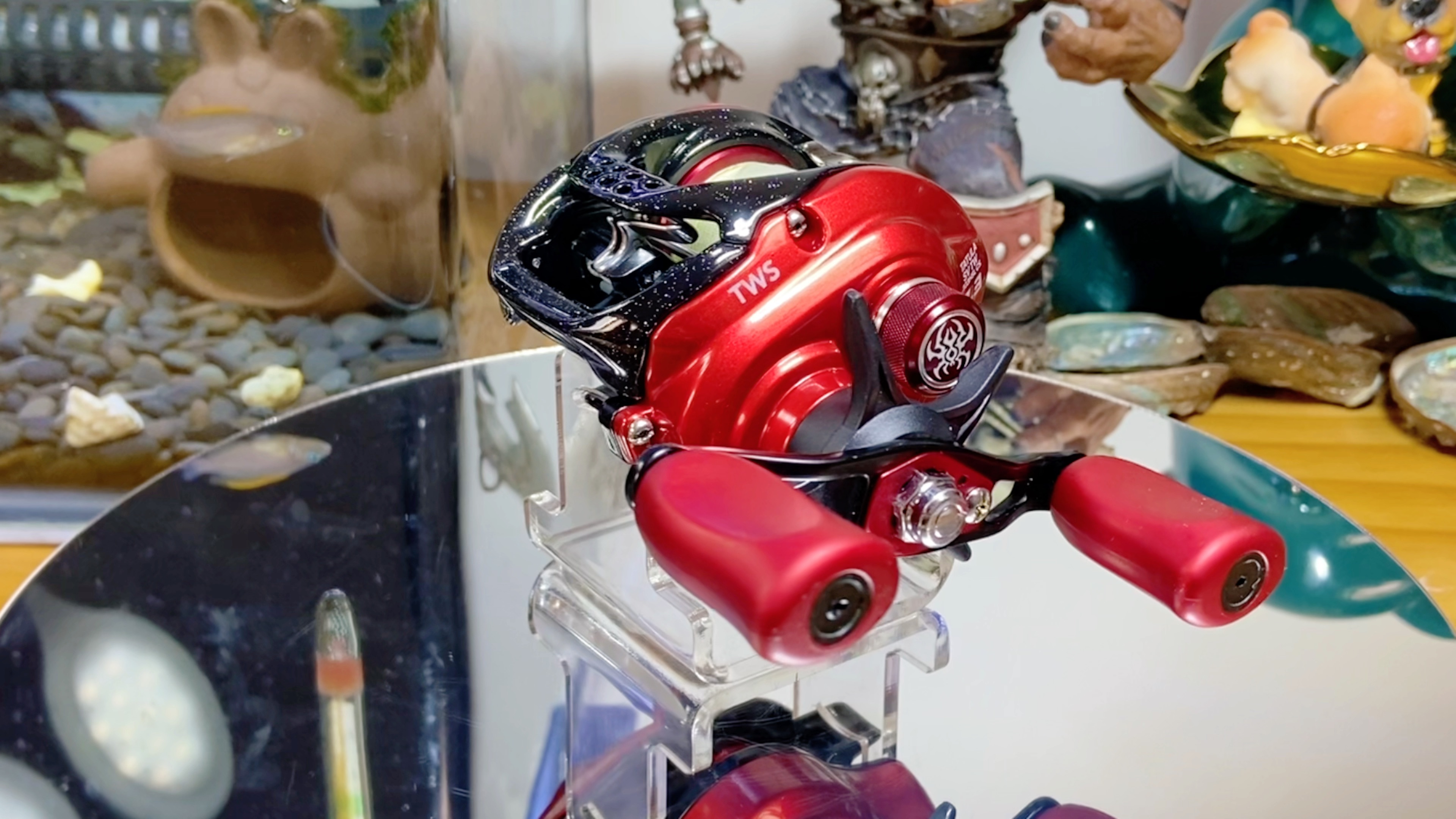 路亚水滴轮改色-红蜘蛛sv-镭射黑77金属红