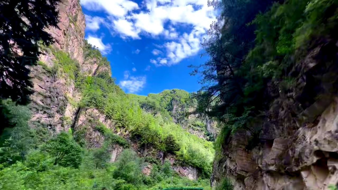 自然的美由自然的你去发现……人生是旅途,美景是旅途,给自己一点时间