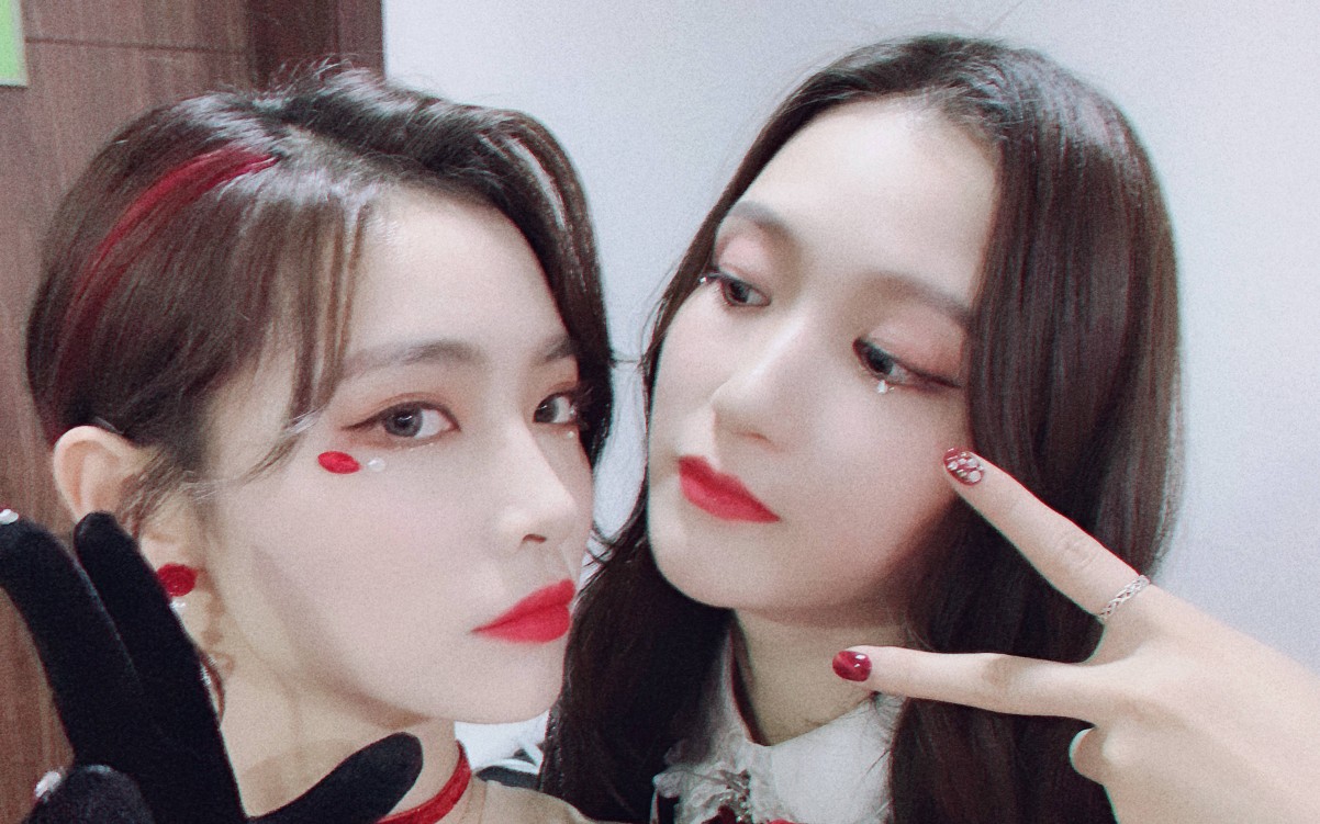 snh48许佳琪 吴哲晗偷偷结婚了!冒死偷拍!