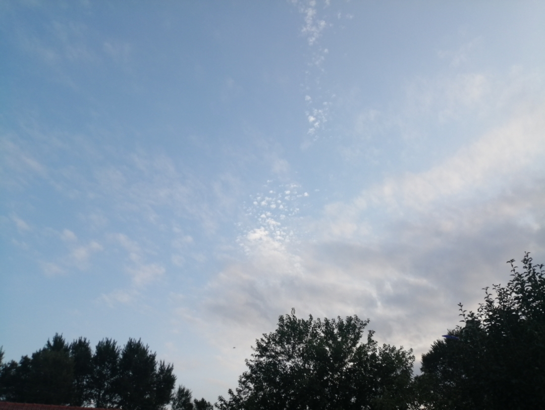 天空的日常——普通云彩的奇妙之旅