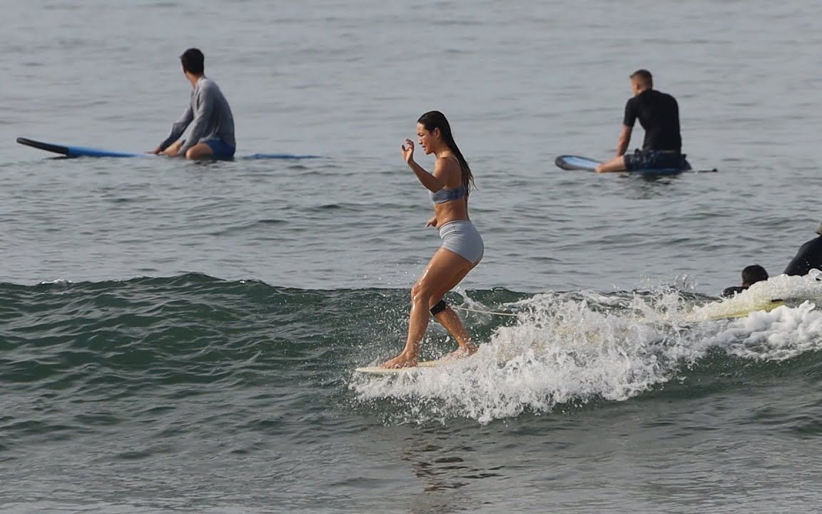 [图]Move over and let me dance! - CANGGU SURF