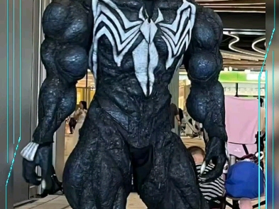 第一次穿自制毒液皮套去漫展