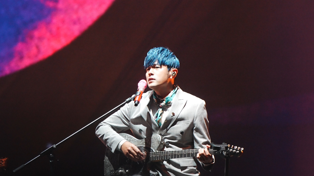 周杰伦 呼和浩特演唱会 浪漫手机 饭拍版