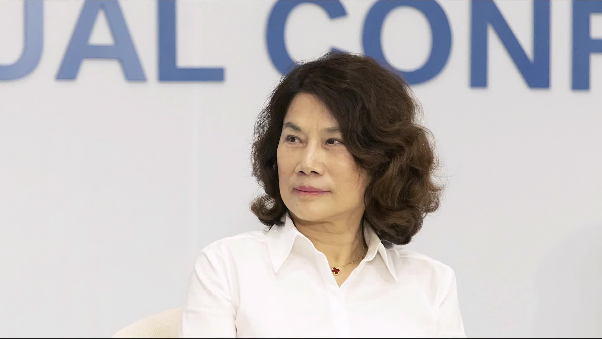 造车失利被美的反超董明珠再谈格力接班人像我这样才行