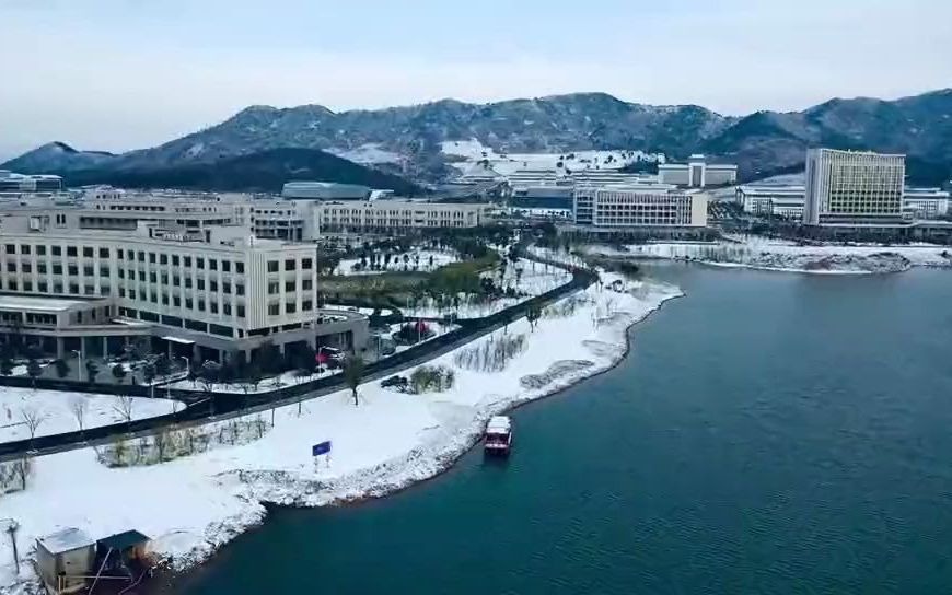 [图]【江苏科技大学】海韵湖的第一次雪