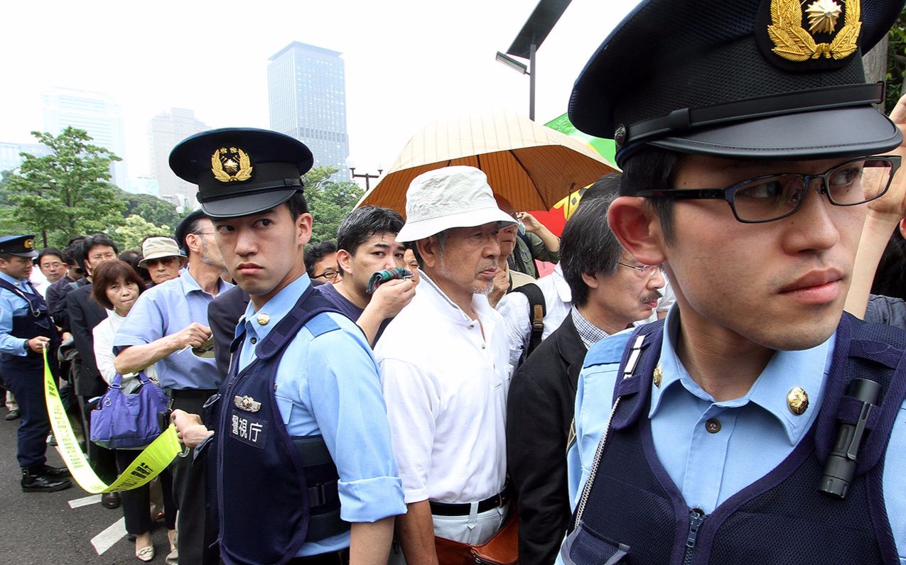 日本警察在什么情况下才能开枪?看完恍然大悟哔哩哔哩bilibili