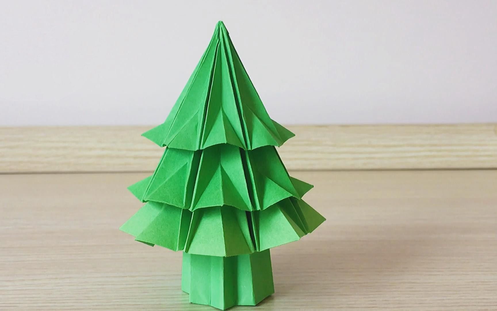 如何用纸做圣诞树按照这个方法你也能学会