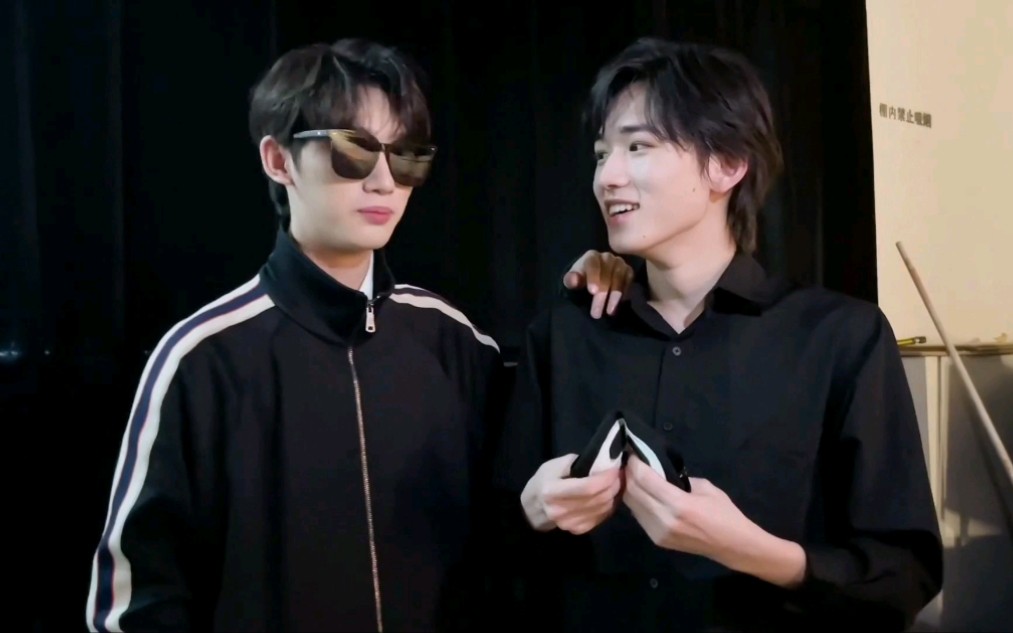 【鑫轩鑫|鑫照不轩】拍摄日常丁vjcut_哔哩哔哩_bilibili