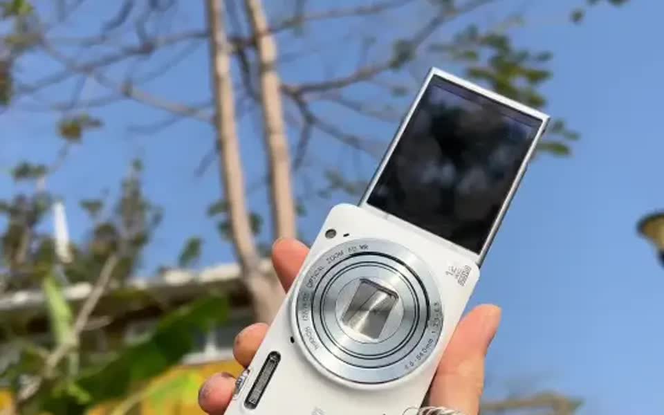 折叠翻盖奶白色相机丨学生党的最佳入门神机_哔哩哔哩_bilibili