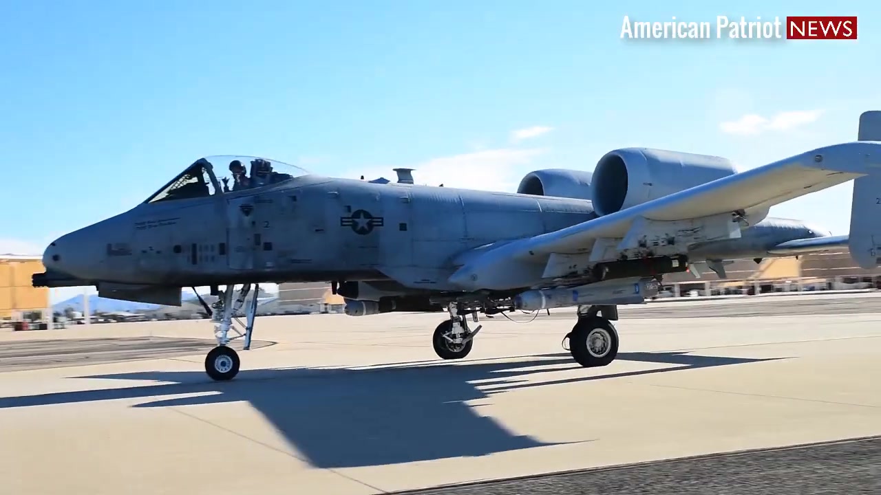 令人敬畏的美国空军a-10霹雳二号(疣猪)攻击机在行动