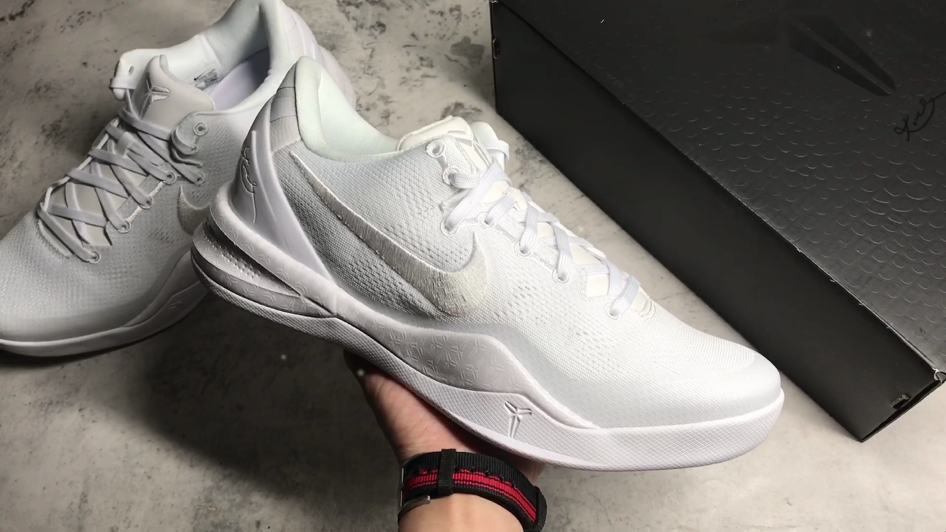 耐克科比八代纯白 nike kobe 8 protro triple white 白龙篮球鞋fj