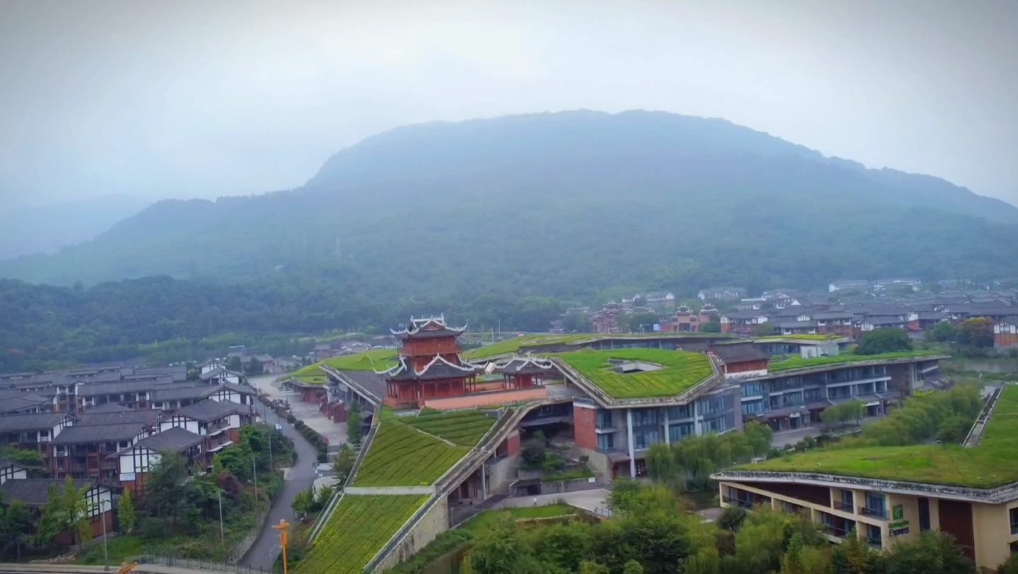 航拍 峨眉山黄湾小镇