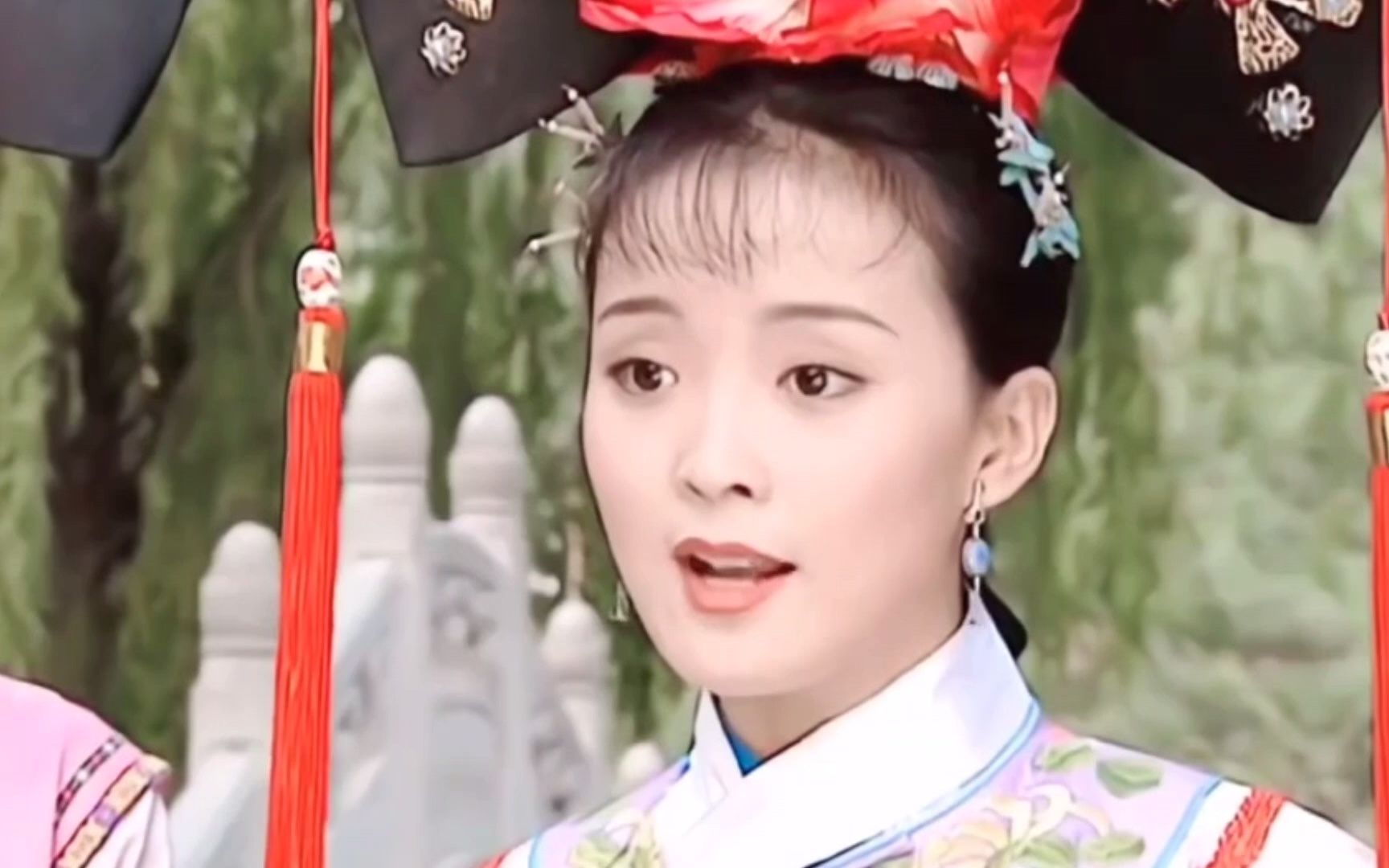 活动作品晴儿萧剑初次相见两版晴儿一个浅笑倩兮一个却惊恐失措