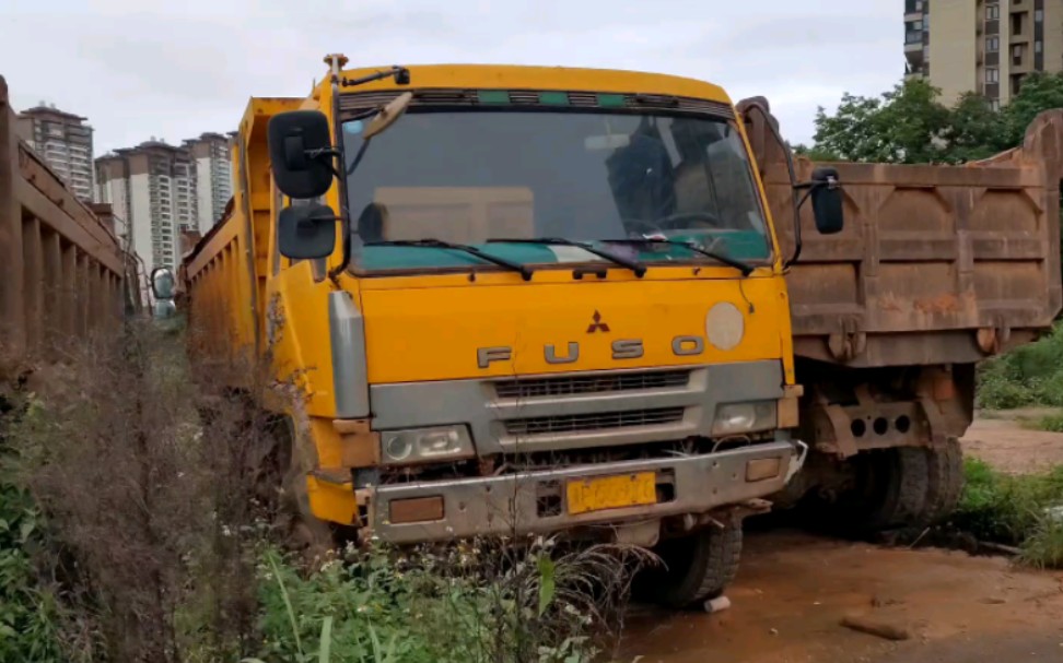 三菱自卸车欣赏