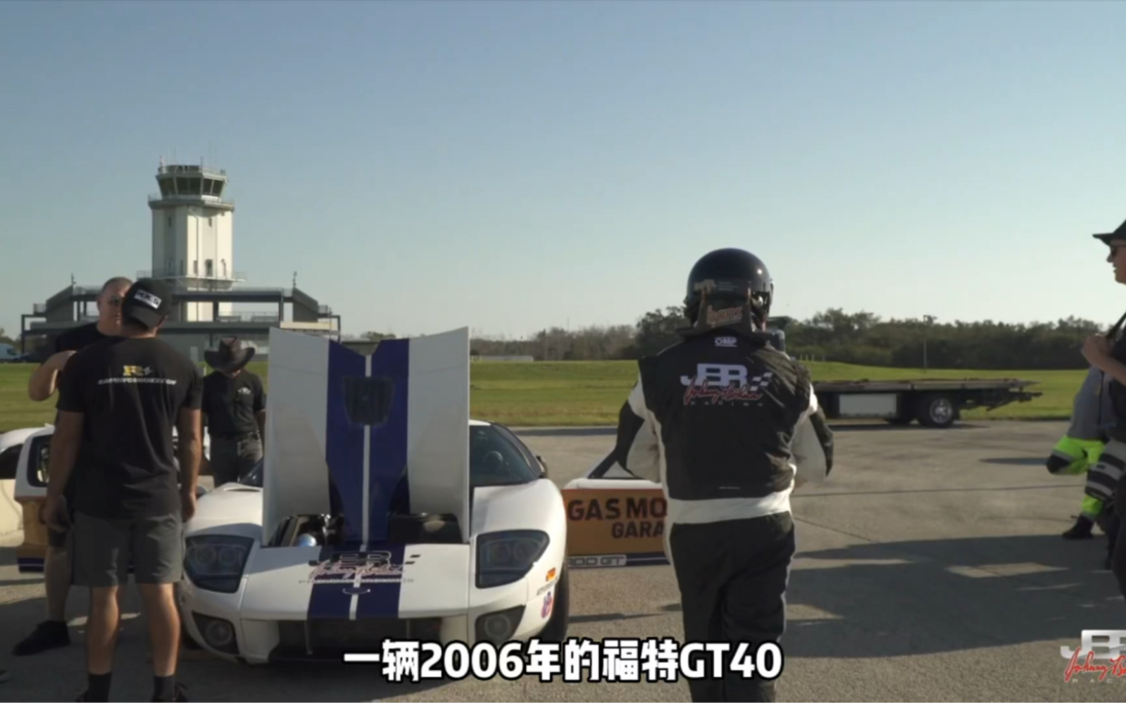 [图]2006年的福特GT40开出310.8英里每小时（500.1km/h）极速记录