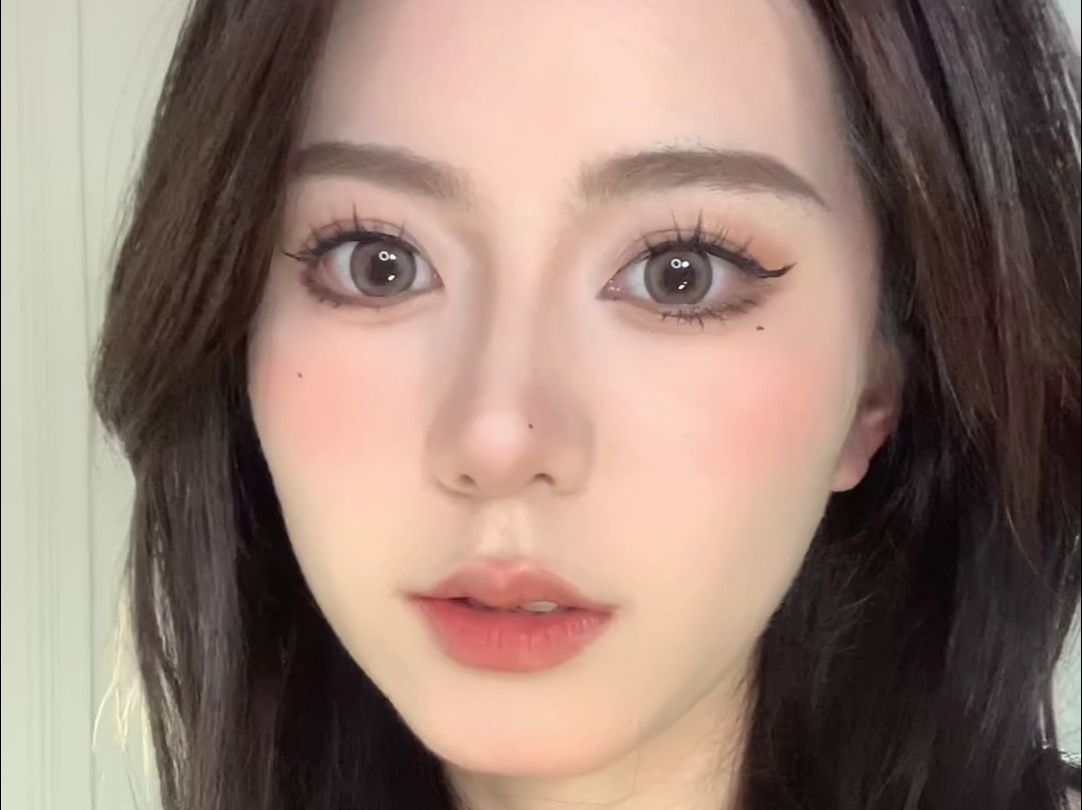 方圆脸必学!95美式辣妹妆|秋冬氛围感满满