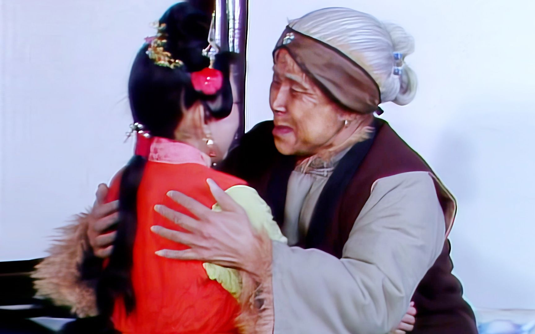 刘姥姥救巧姐花了多少钱,钱从哪儿来?