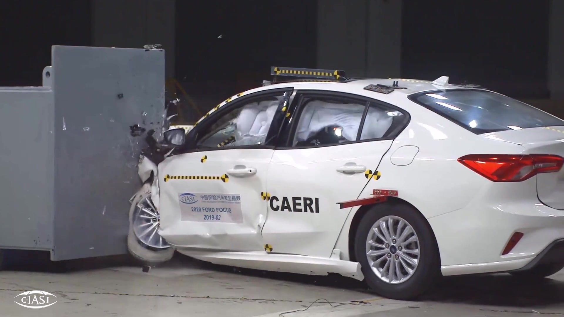 福特福克斯碰撞测试中保研