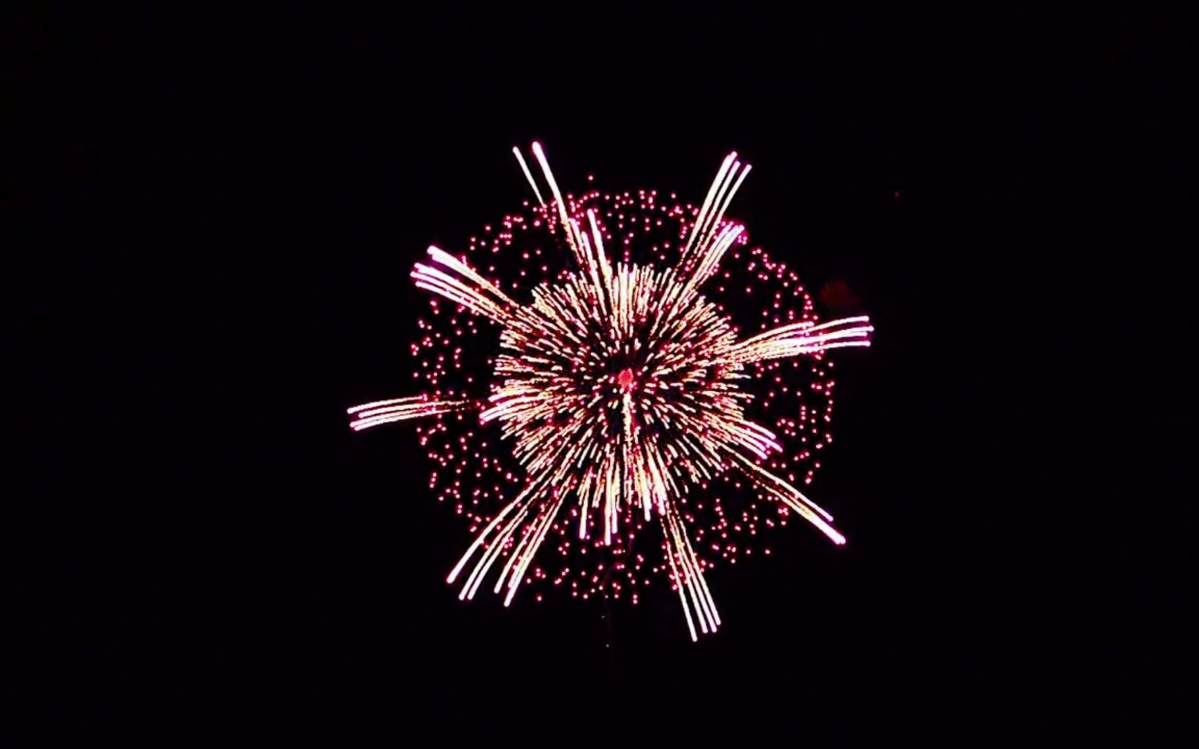 【治愈系风景】当你第一次看到这么好看的钻石烟花,你会分享给谁?