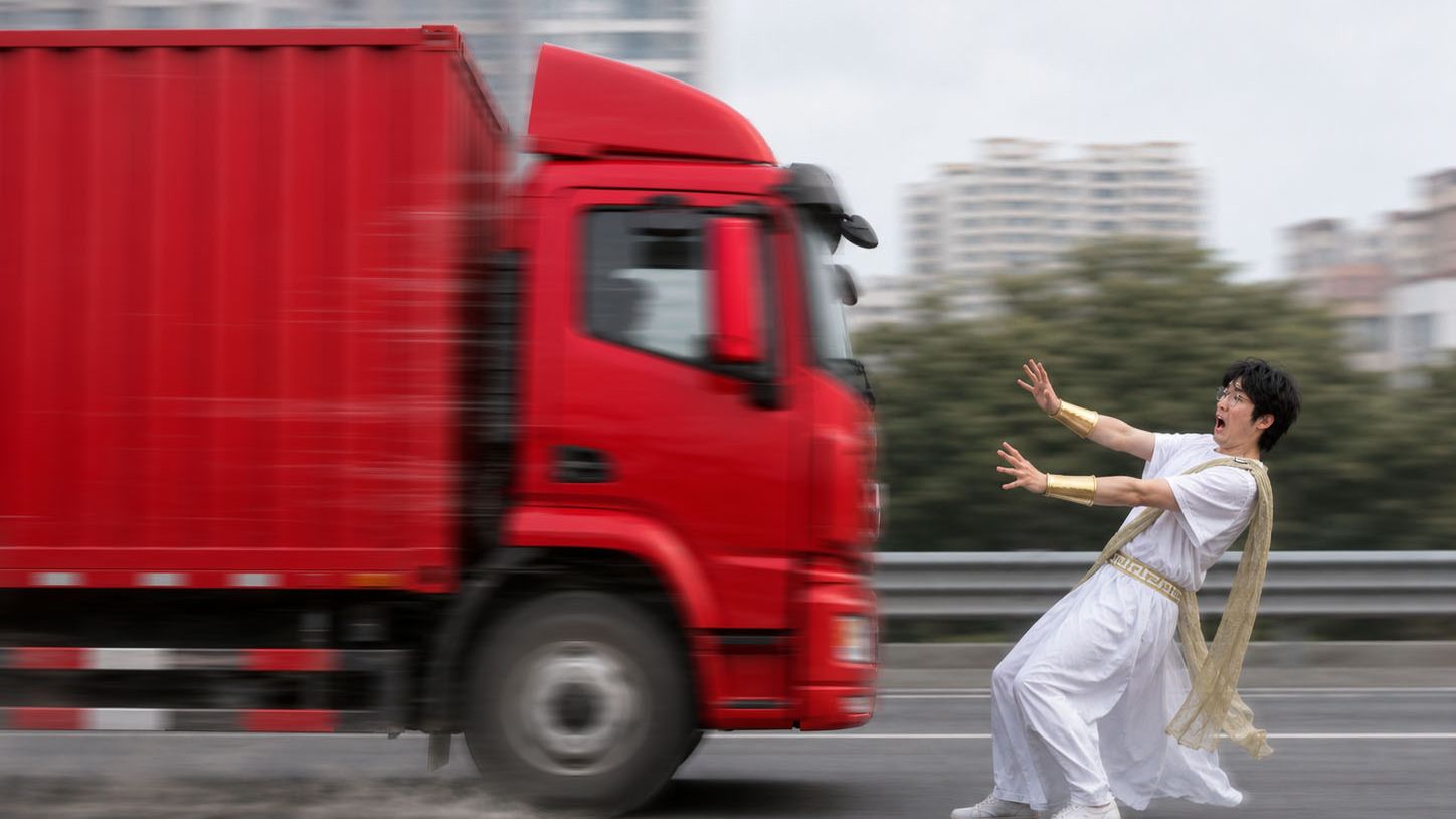 他把卡车撞死了😭😭