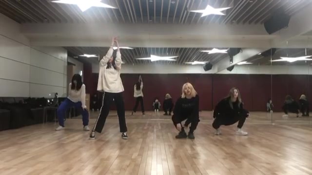 【TWICE】练习室 momi多彩(MOVE)哔哩哔哩bilibili