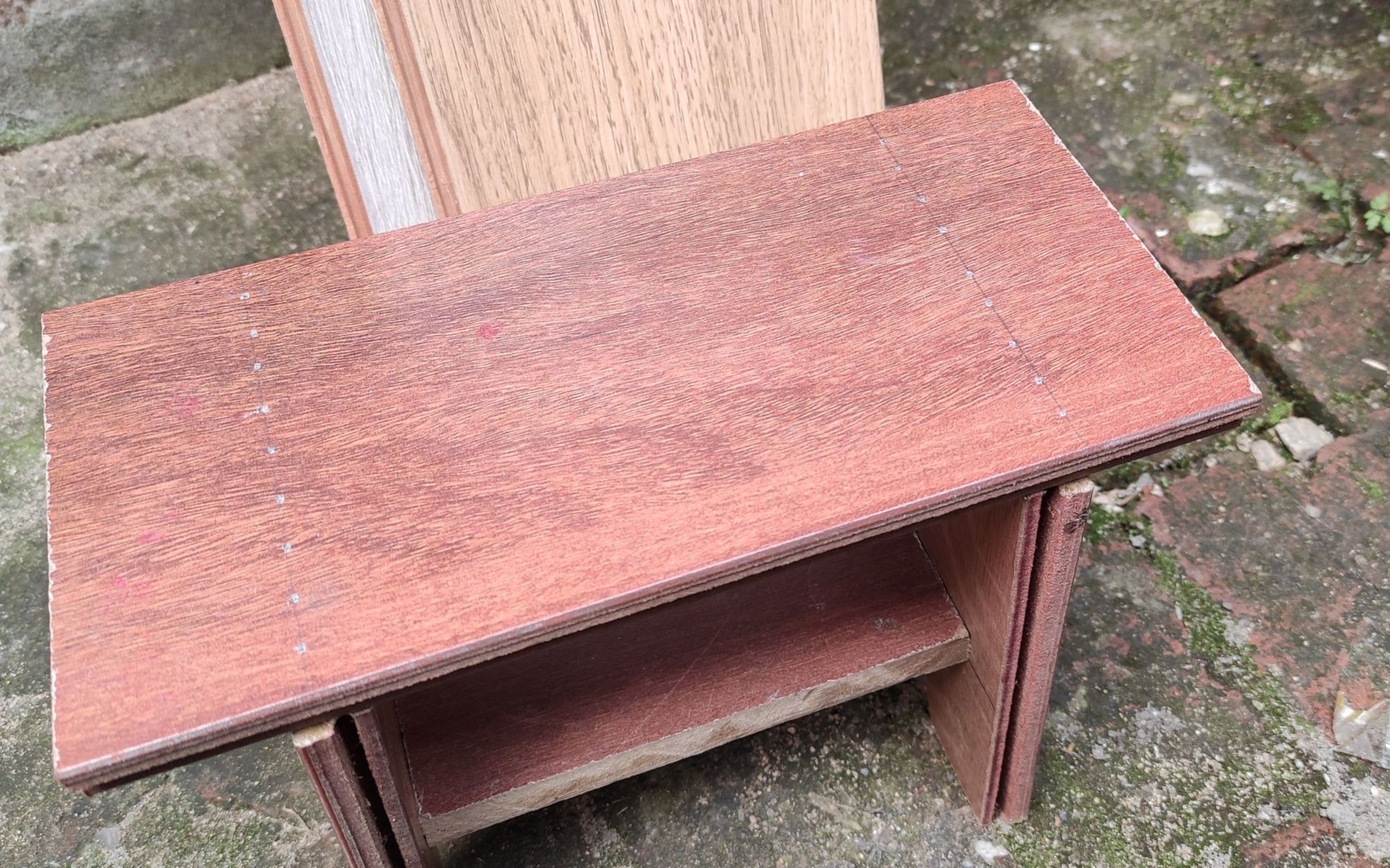 木工用废弃木地板制作小马凳砹lithium出品