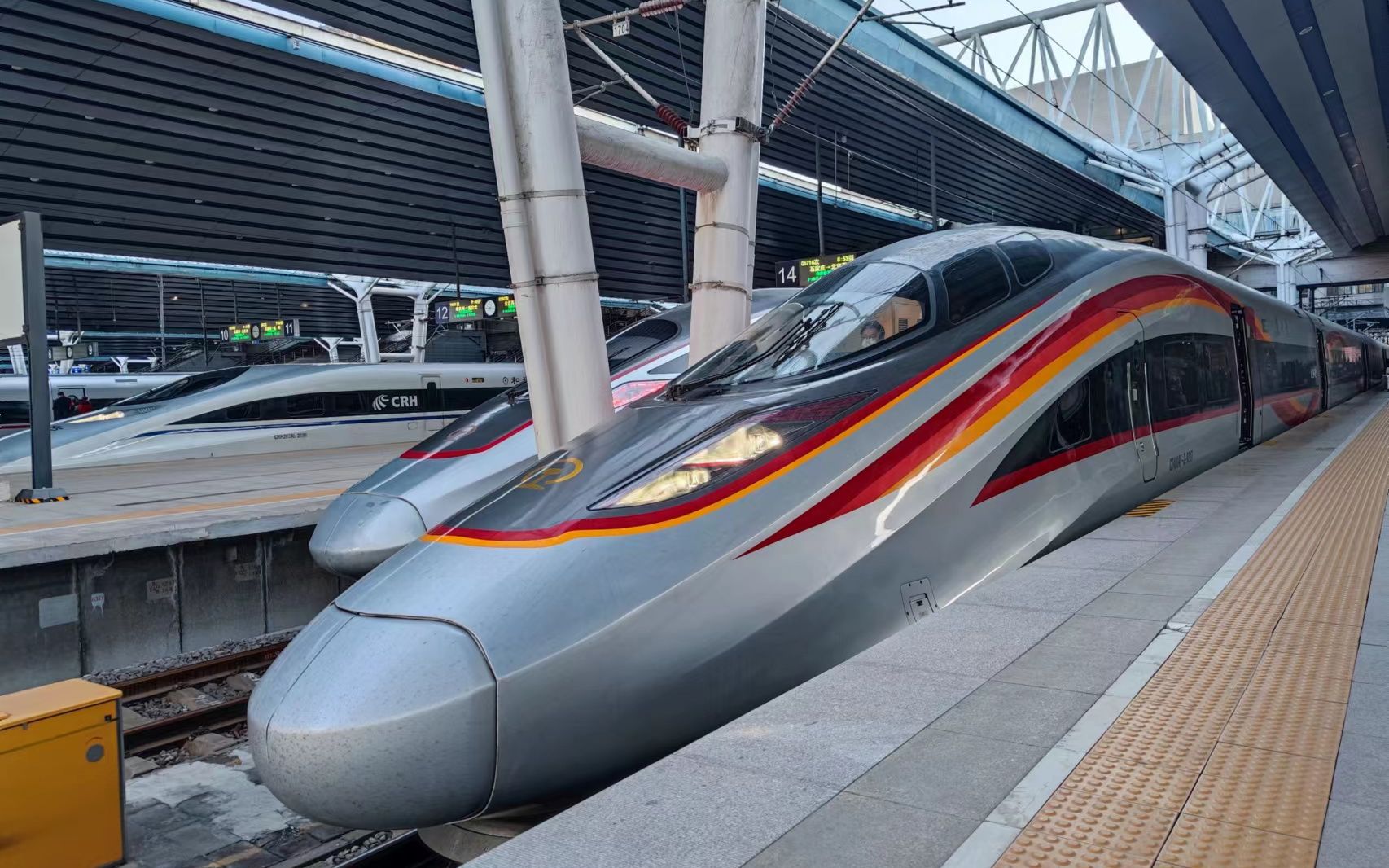 虽迟但到 cr400af-z 复兴号智能动车体验