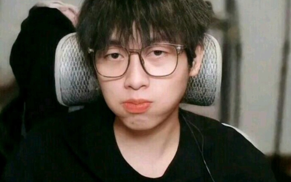 【中国boy】那些猩动瞬间!博爱真的是超级阳光的男孩呐!