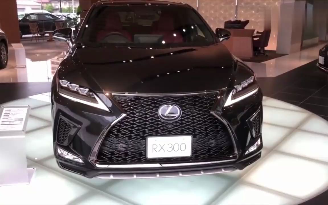 纯黑色的雷克萨斯rx还是顶啊,日系车也就雷车颜值能打了