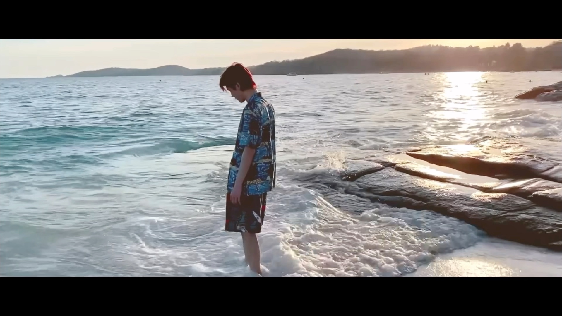 【洋灵|两个少年的海边故事】