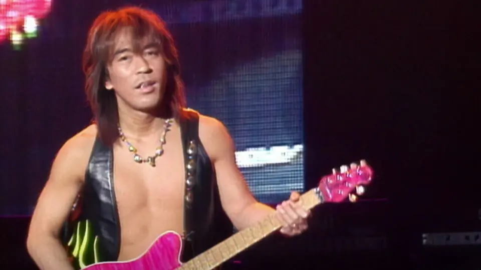 B'z - 「B'z LIVE-GYM Pleasure 2023 -STARS-」開催記念MUSIC VIDEO 