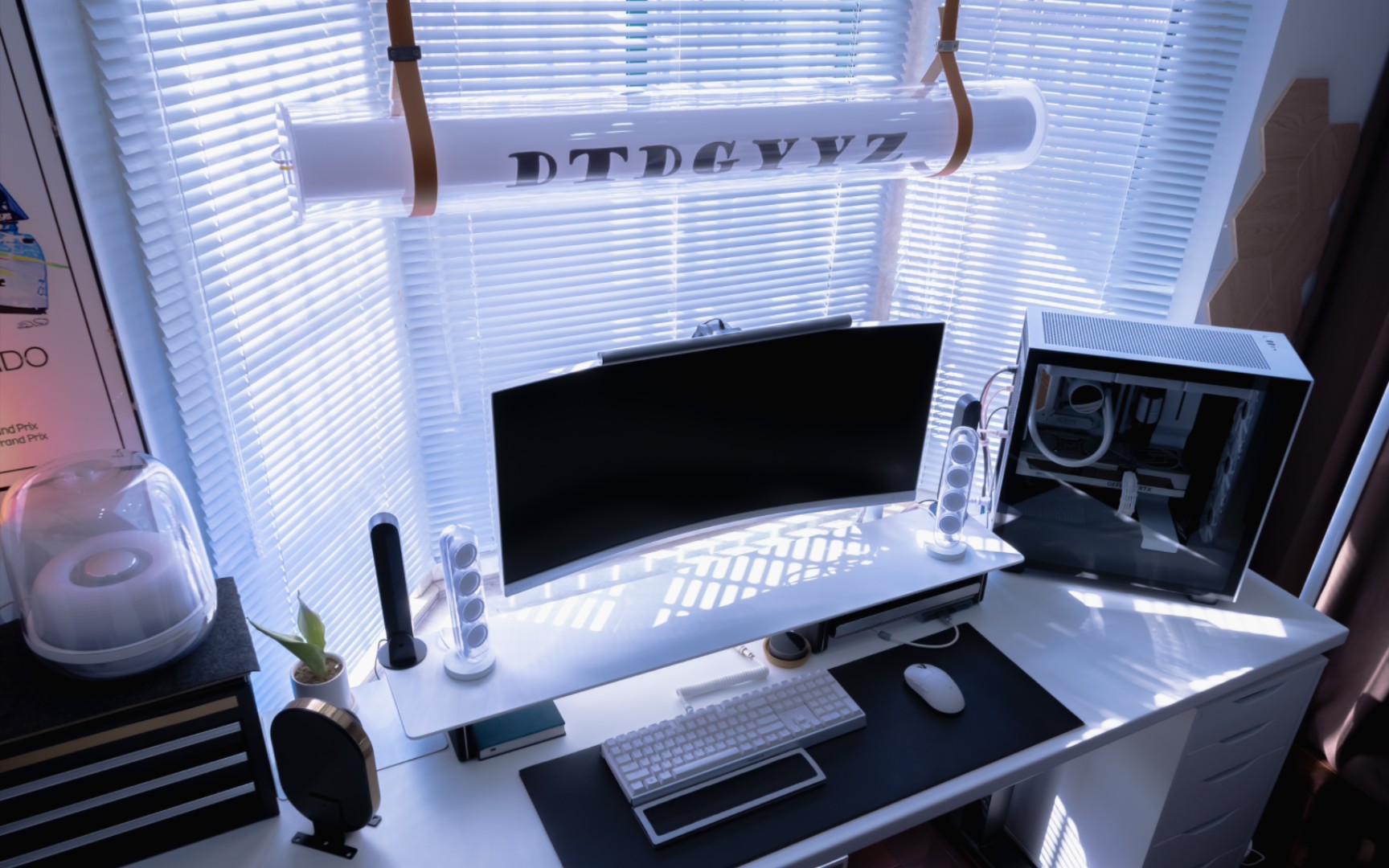 「桌面美学」你们要的超长转角桌搭布置分享丨纯白风格桌面丨4070ti丨