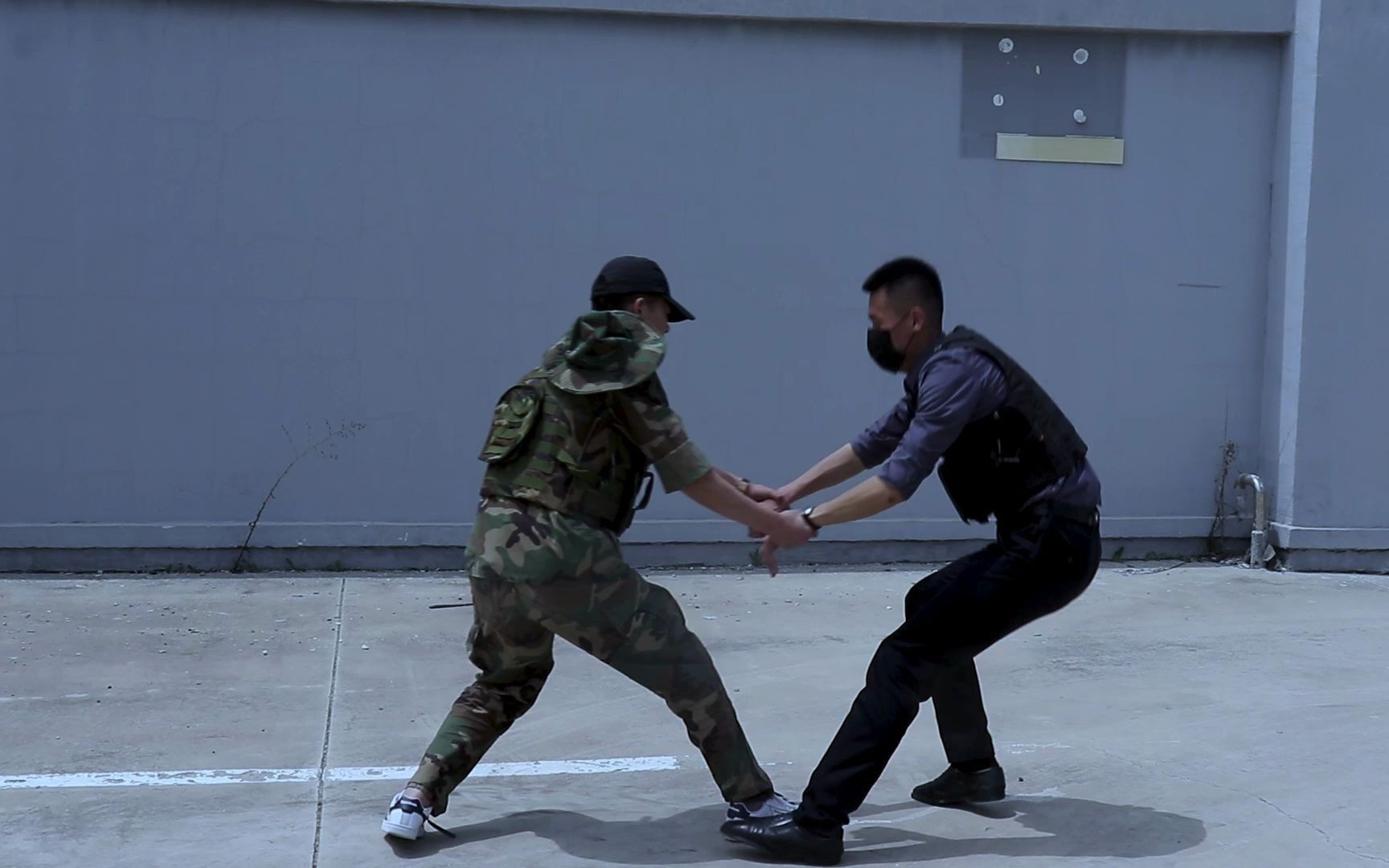 活动作品校园暴力特辑被人拖拽的反杀方法