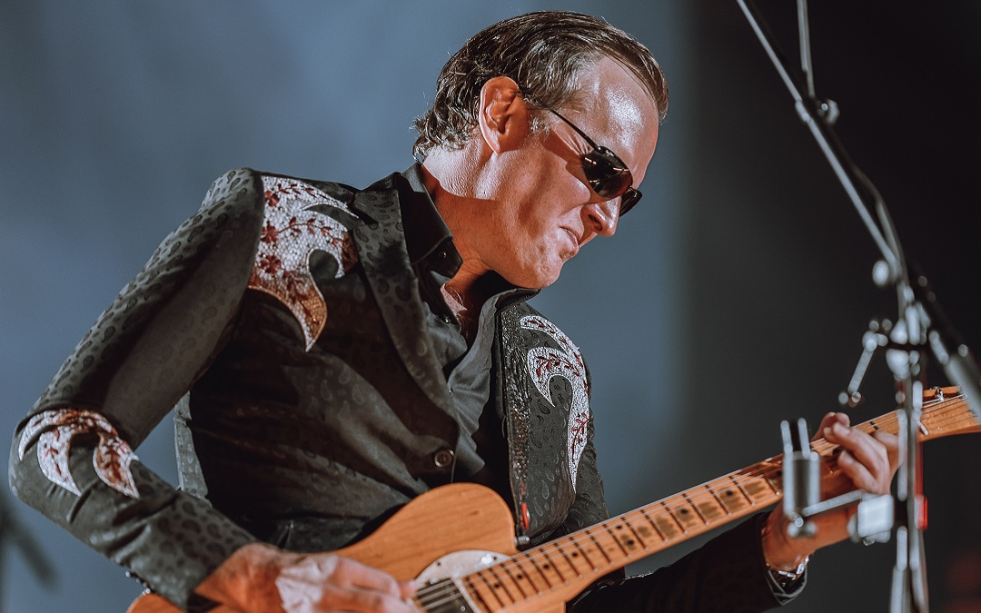 joe bonamassa 史诗级 royal tea live from the ryman live (精华版)