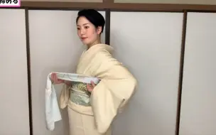 Скачать видео: 【Kimono Sunao】怀孕7个月/和服与二重太鼓的着付/