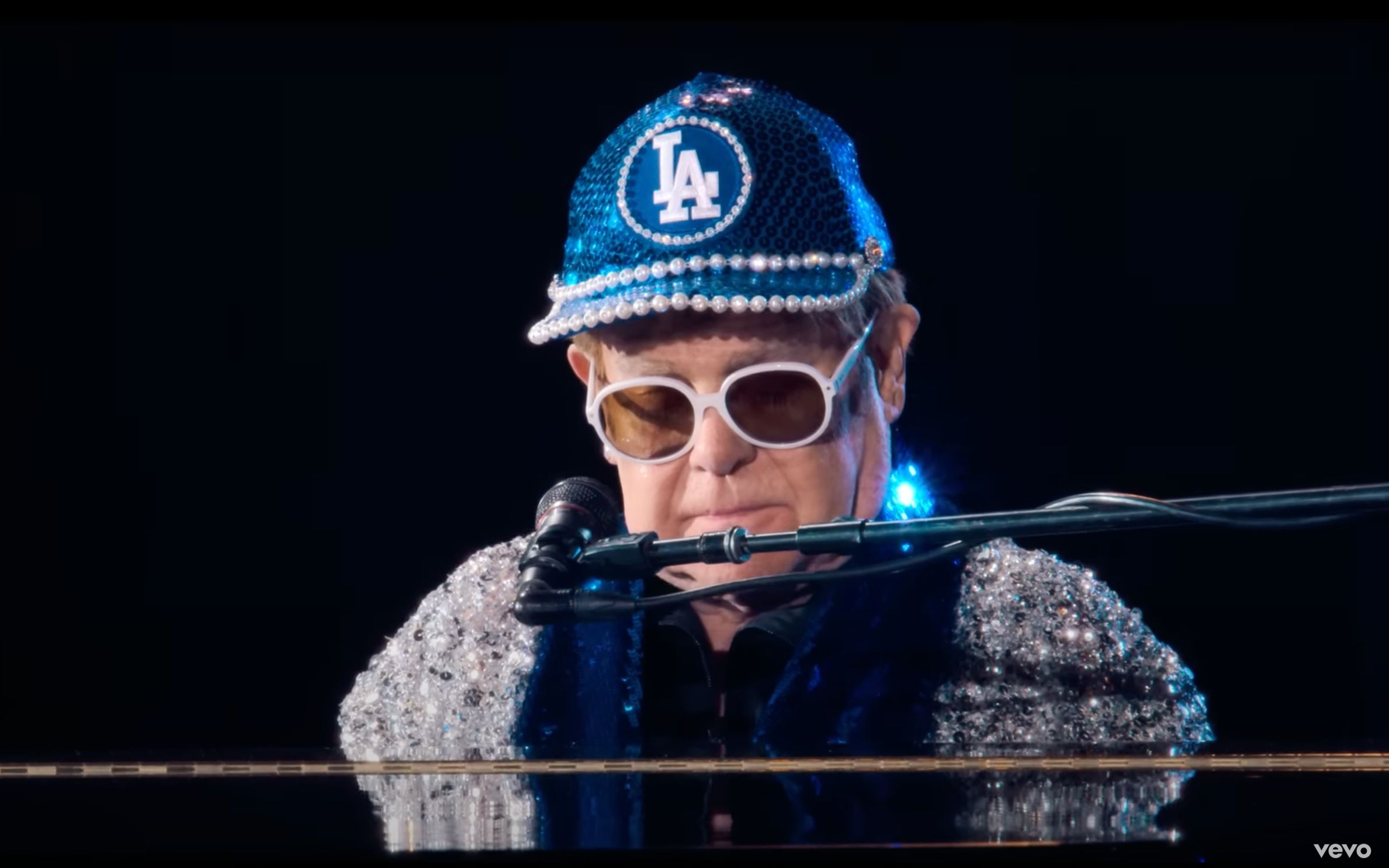 [图]Goodbye Yellow Brick Road - Elton John, 2022 Dodger Stadium, USA