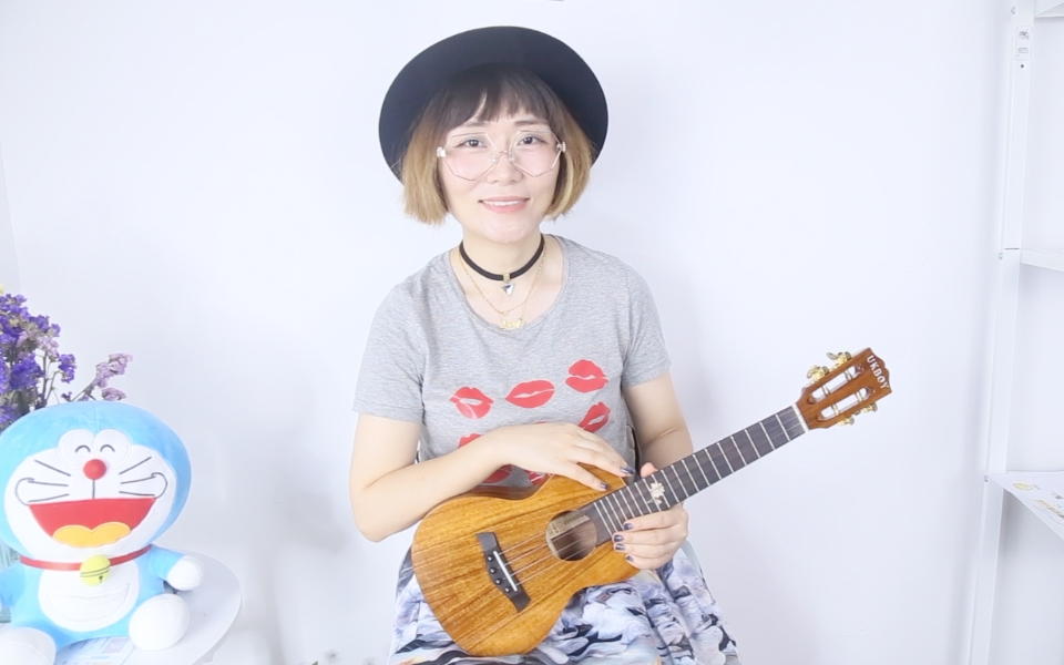 《超时空同居》 | 新版〈房间〉/刘瑞琦 尤克里里教学 路c_哔哩哔哩