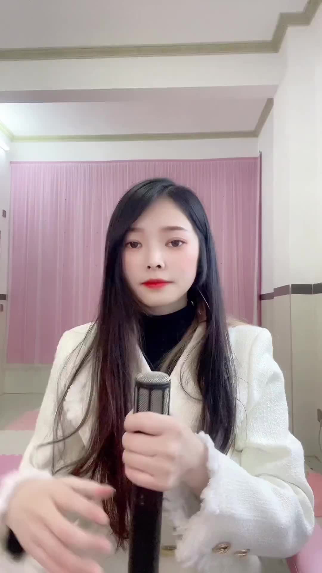 合适的感情从不用费心讨好二姐朋友圈我要上热门抖音热歌翻唱歌曲