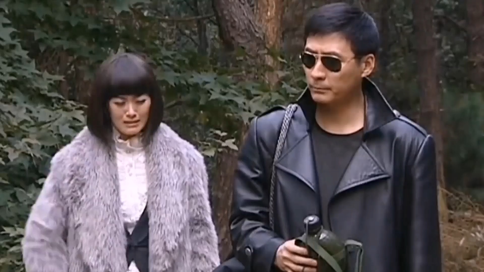 《关于燕双鹰走到哪里都特别受女人欢迎这件事》