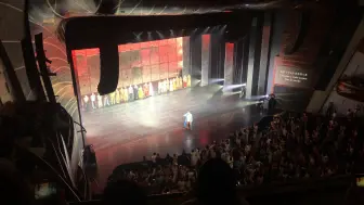 Tải video: 《巴黎圣母院》音乐剧上海7.28现场返场，观众人均法语十级系列