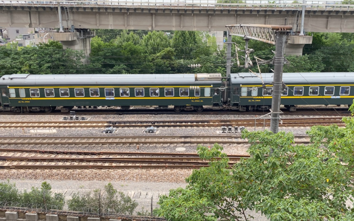 7月9日南京商厦拍车,兰局兰段hxd3d-0394牵引电力客车k2186次(西宁