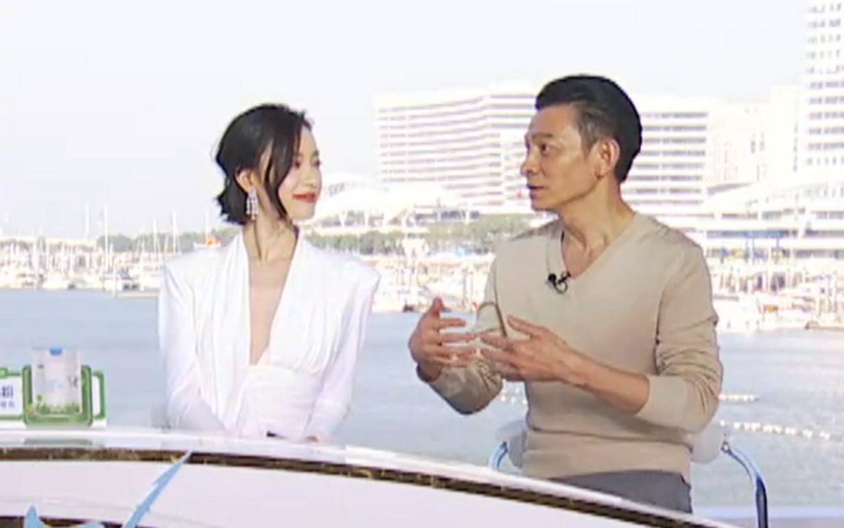 完整版来了！刘德华倪妮接受专访 揭秘《拆弹专家2》名场面