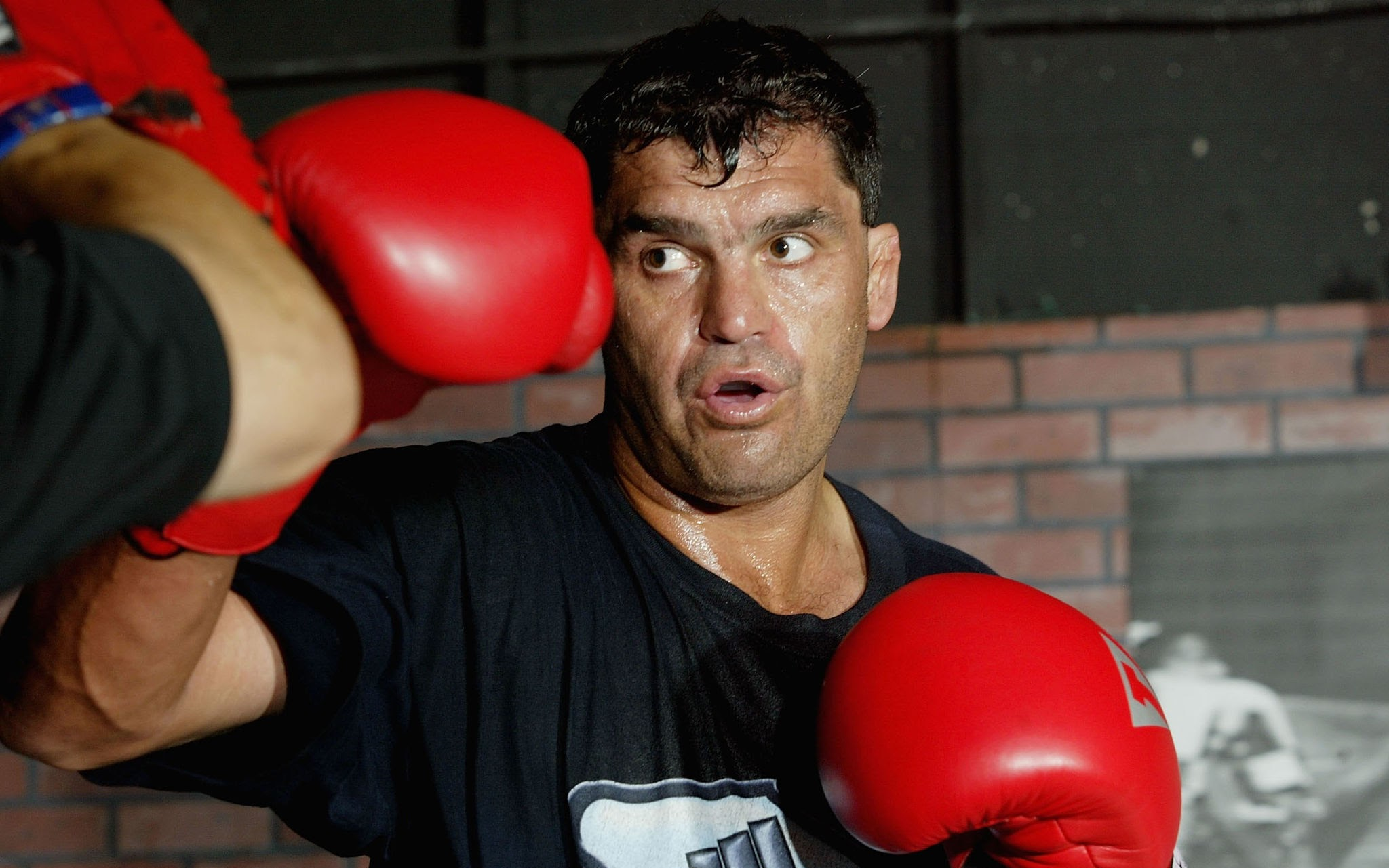 【拳击集锦】老当益壮的警察拳王,桑德斯的致命狙杀拳_哔哩哔哩_bili