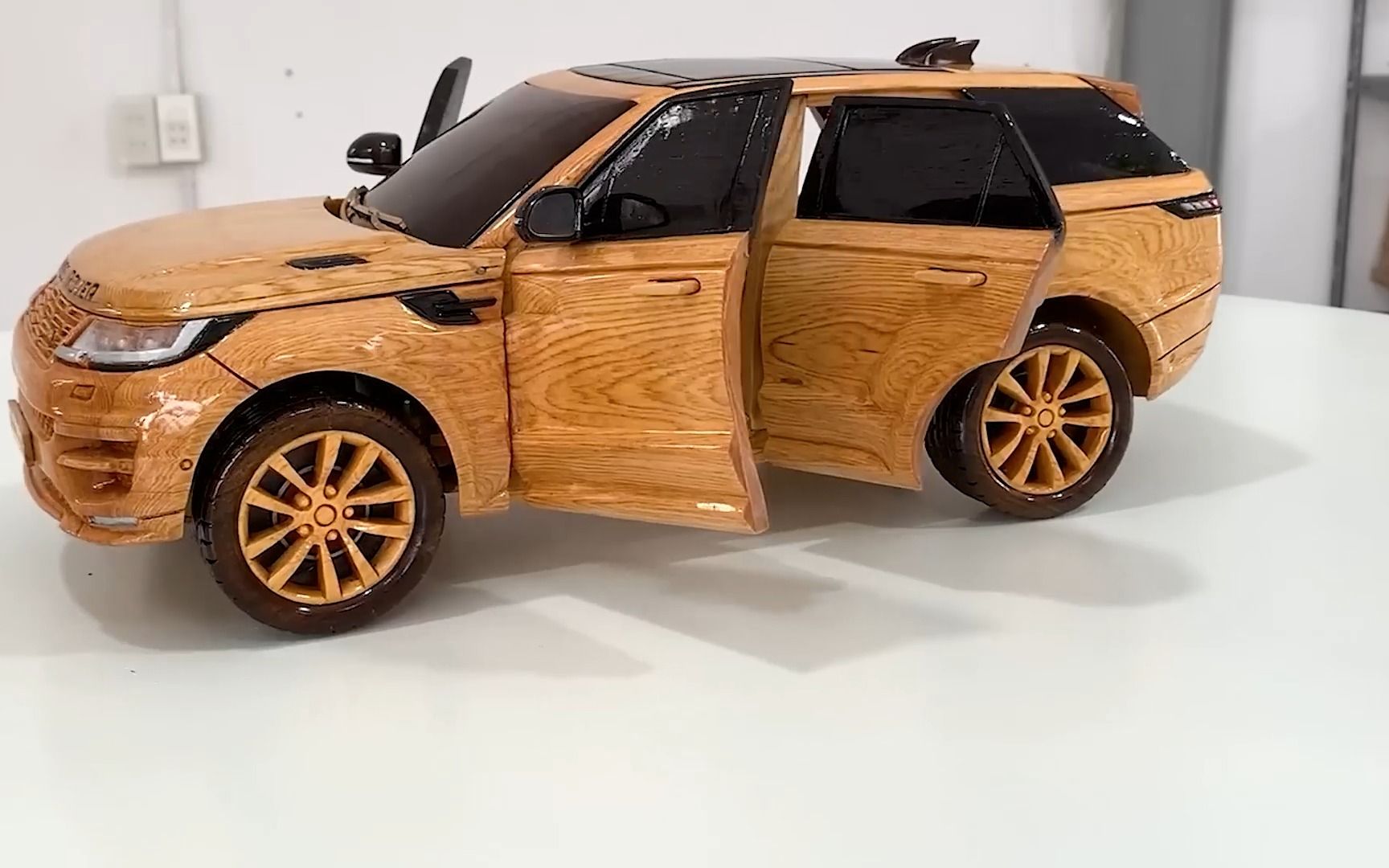 用木头制作汽车模型,手工制作,创意手工